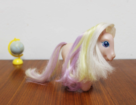 Fluttershy. Vintage My Little Pony - Hasbro. Retro speelgoed MLP paardje