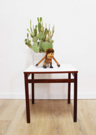 Houten vintage bijzettafeltje. Mid Century planten tafel