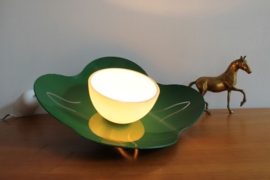 Groen glazen vintage lamp. Retro design hanglamp