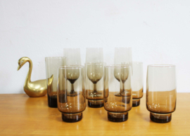 9 bruine vintage glazen- Luminarc.  Set rookglazen retro limonade / wijn glazen