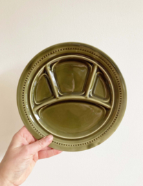 Set aardewerk vintage fondue borden. 6 retro bordjes groen/bruin.