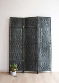 Rieten vintage kamerscherm. Zwarte retro / Boho roomdivider.