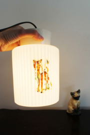 Schattig glazen plafondlampje met eendje. Vintage kinder lamp met dieren.