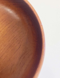 Houten vintage schaal. Ronde teakhouten schaaltje / retro kom.