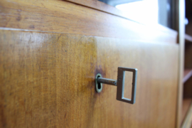 Vintage Musterring wandmeubel met hoekkast en bureau. Houten retro modulair kast.