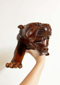 Groot houten beeld van een aanvallende kat-achtig.  Vintage sculptuur - tijger?