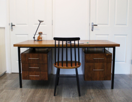 Groot vintage bureau, Fristho?  Retro design werkplek