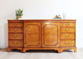 Royaal houten sideboard - Georgian revival.  Vintage dressoir met lades.