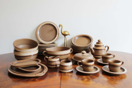 Aardewerk vintage servies, Geritz - Germany. Retro borden/kopjes en theepot