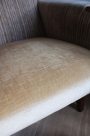 Set vintage fauteuils met voetenbankje. Retro Mid Century design stoelen.