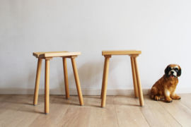 Set van 2 retro krukken. Houten Ypperlig krukjes - IKEA - Hay