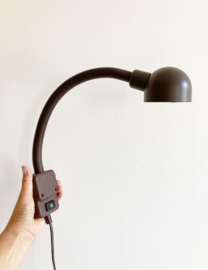 Bruin retro wandlampje. Vintage lamp