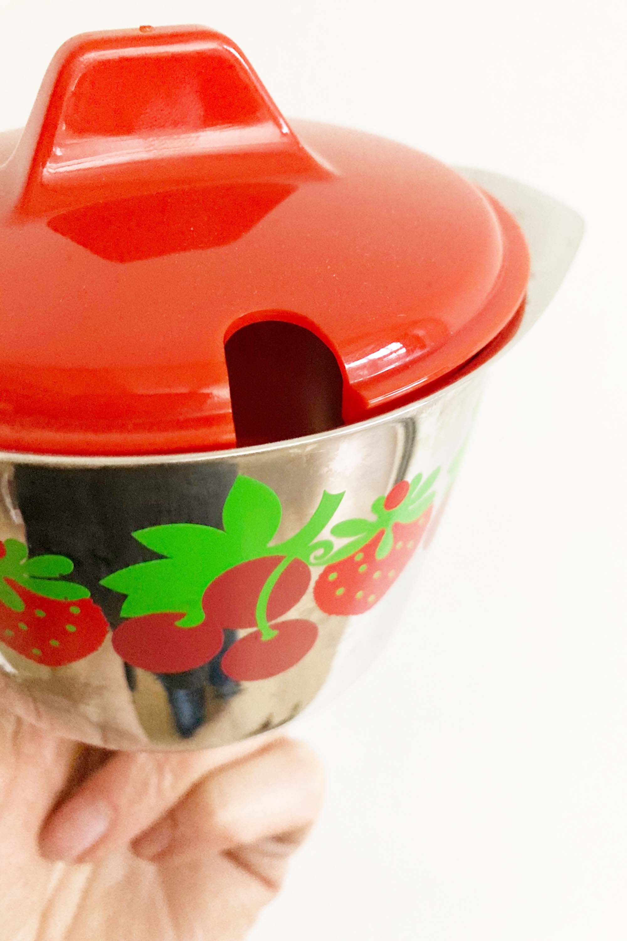 Set van 2 vintage confiture schaaltjes. Vrolijke retro fruit bakjes