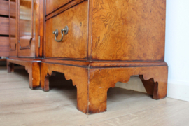 Royaal houten sideboard - Georgian revival.  Vintage dressoir met lades.