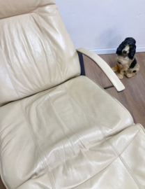 Lederen vintage draaifauteuil. Retro design stoel