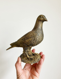 Sfeervolle vintage duif. Retro beeldje / vogel