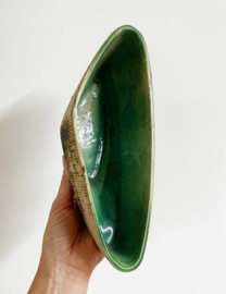 Asymmetrische vintage plantenbak. Keramieken retro pot / cactusbak
