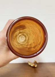 Glanzende Art Deco stijl vaas. Glazen vintage vaasje