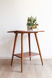Houten vintage bijzettafel met dubbel blad. Retro Mid Century design tafel
