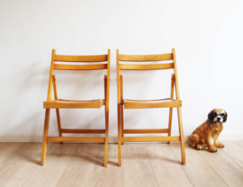 Houten vintage klapstoelen. Retro festival / tuin stoel