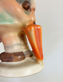 Keramieken meisje met paraplu en paddestoelen. Vintage Cortendorf beeldje - Hummel - Goebel stijl.
