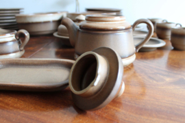 Aardewerk vintage servies, Geritz - Germany. Retro borden/kopjes en theepot