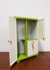 Vintage Lesly kledingkast met opklapbed voor Barbie/Sindy. Retro speelgoed kast