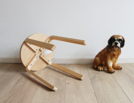 Houten pre-loved Frosta kruk - IKEA. Retro design krukje / plantentafel