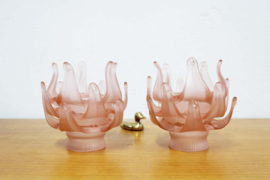 Set vintage lampenkappen van roze glas. Art Deco stijl kapjes, Murano?