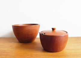 Set teakhouten schaaltjes met lepel. 2 vintage bakjes / kommetjes