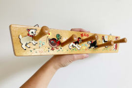 Vintage Simplex kapstok voor kids. Retro houten kapstokje met dieren