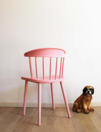 Roze kunststof spijlenstoel / tuinstoel