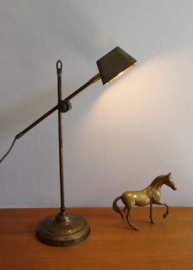 Goudkleurige vintage tafellamp, Framon - Italy. Antieke bureaulamp / bankierslamp