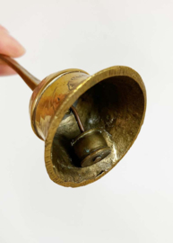 Vintage messing tafelbel met  flesopener. Goudkleurige opener met bel.