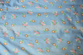 Tweepersoons vintage bloemetjes dekbedovertrek. Blauw retro beddengoed