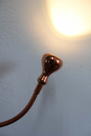 Roségoudkleurige bureaulamp, Ikea - JANSJÖ. Retro leeslamp met flexibele zwanenhals
