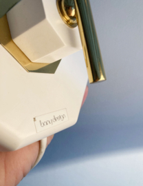 Wit vintage wandlamp met gouden details. Retro lampje - Boni design