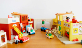 Vintage Fisher-Price dorp. Origineel retro speelgoed -Fisher price Village 997