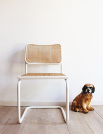 Witte vintage stoel - Cesca - Marcel Breuer stijl. Retro design sledestoel