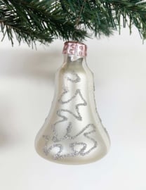 Glazen vintage kerstbal - kerstklok. Zilver retro belletje