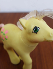 Posey (Earth Pony): Vintage My Little Pony - G1 - Hasbro. Retro MLP paardje