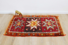 Kleurrijk handgemaakt vloerkleed, Kazak? Vintage tapijtje / deur / badmat