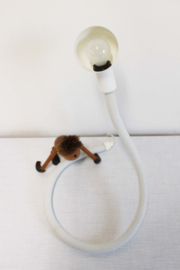 Buigbare vintage Snake lamp. Witte retro design lamp in Hebi stijl.