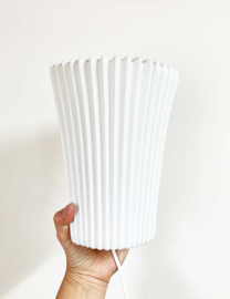 Keramieken vintage plissé lamp - Bista - IKEA. Witte retro design wandlamp