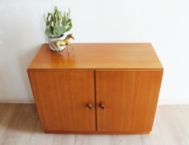 Houten vintage Omnia dressoir. Retro design kast, jaren 80
