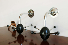 Set van 2 vintage Sputnik kapstokken. Zwarte retro design kapstokjes,  Osvaldi Borsani stijl