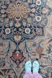XXL Vintage Perzisch tapijt. Supergroot en stoer Oosters kleed