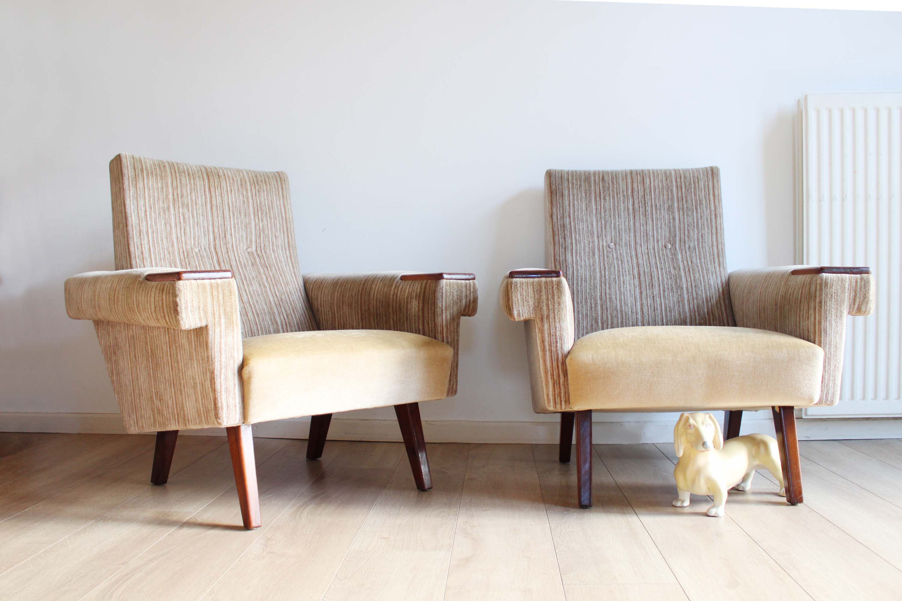 Heerlijke vintage Mid Century fauteuil. Retro design lounge stoel