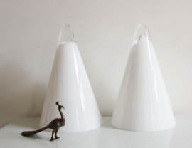 Set glazen vintage Teepee lampen - ILU. Witte retro design lamp, ijsberg/piramide