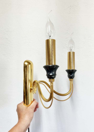Goudkleurig vintage wandlampje met kaarsjes. Antieklook 'kaars' lampje